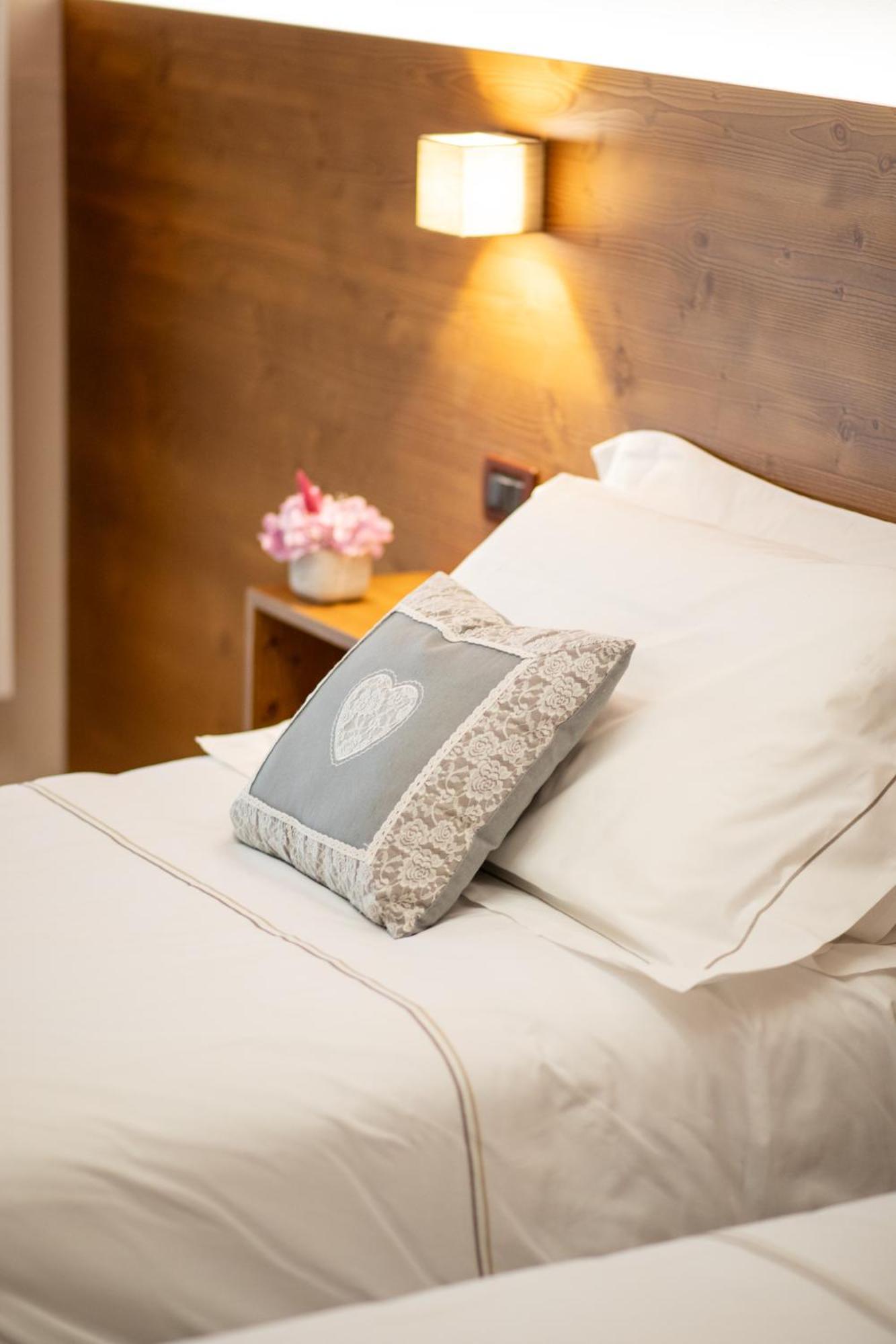 Hotel La Primula Borgo San Dalmazzo Esterno foto